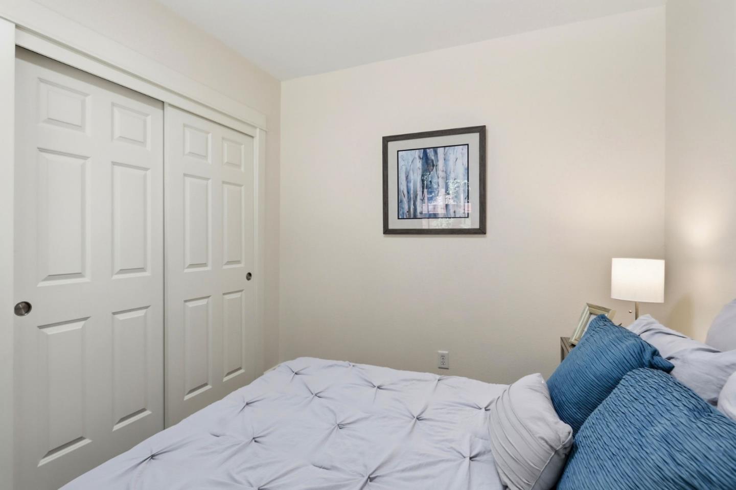 338 Creekside Village DR
