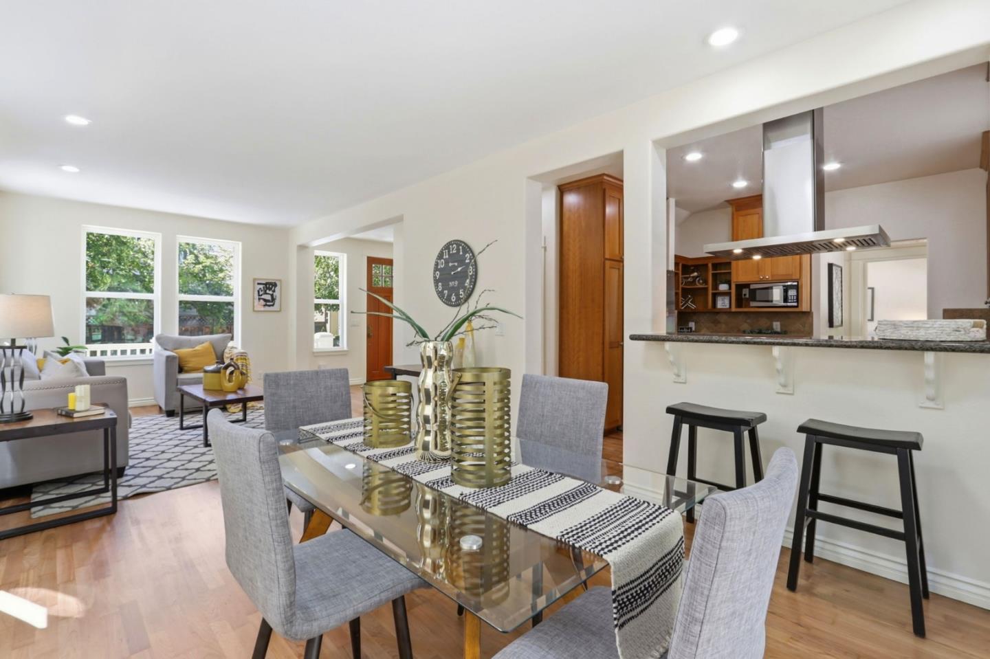 338 Creekside Village DR