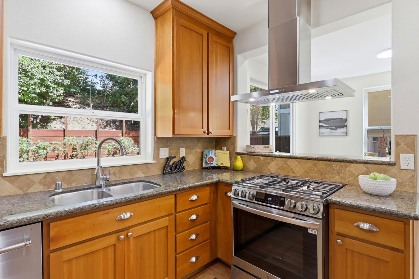 338 Creekside Village DR