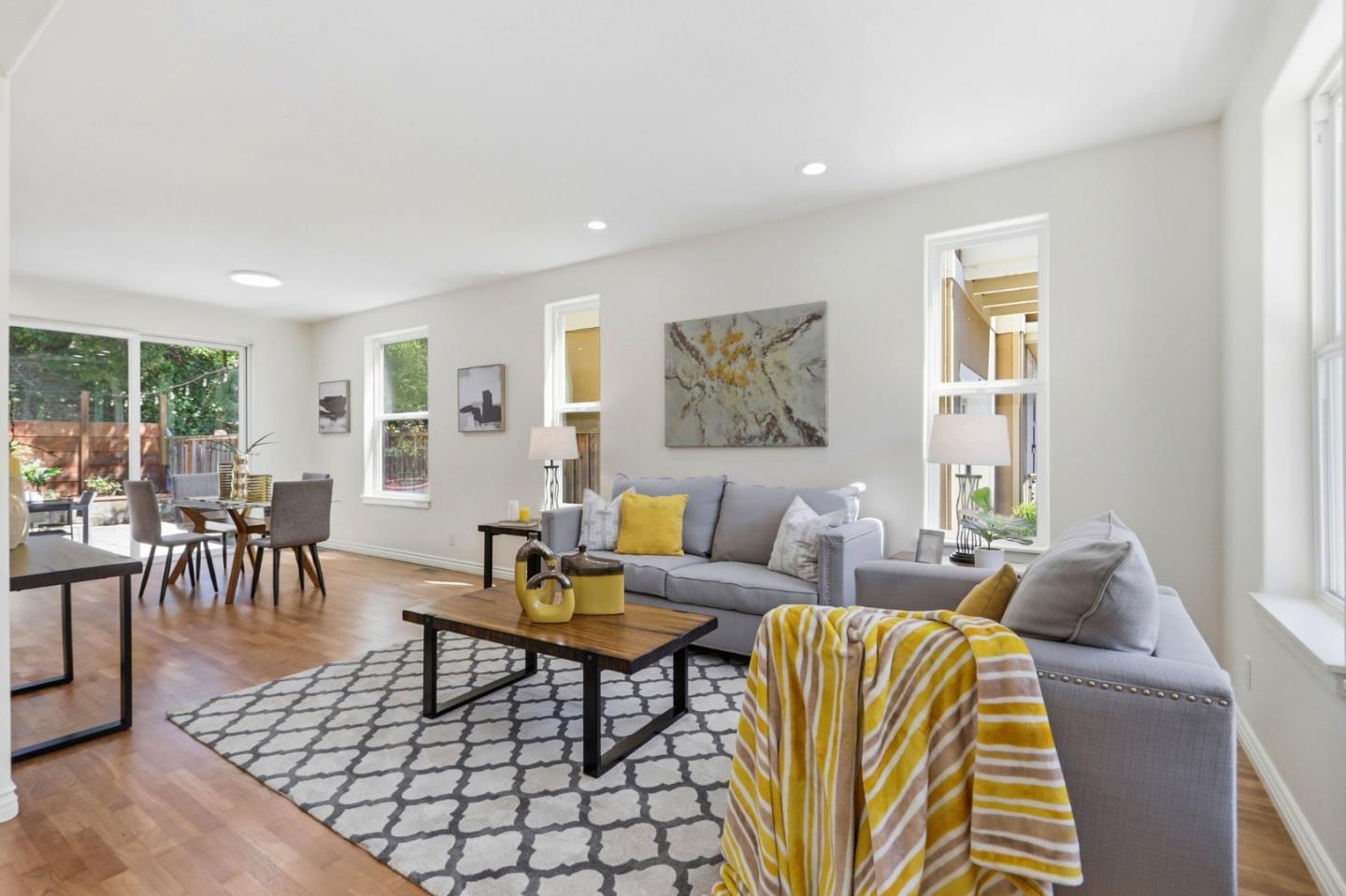 338 Creekside Village DR