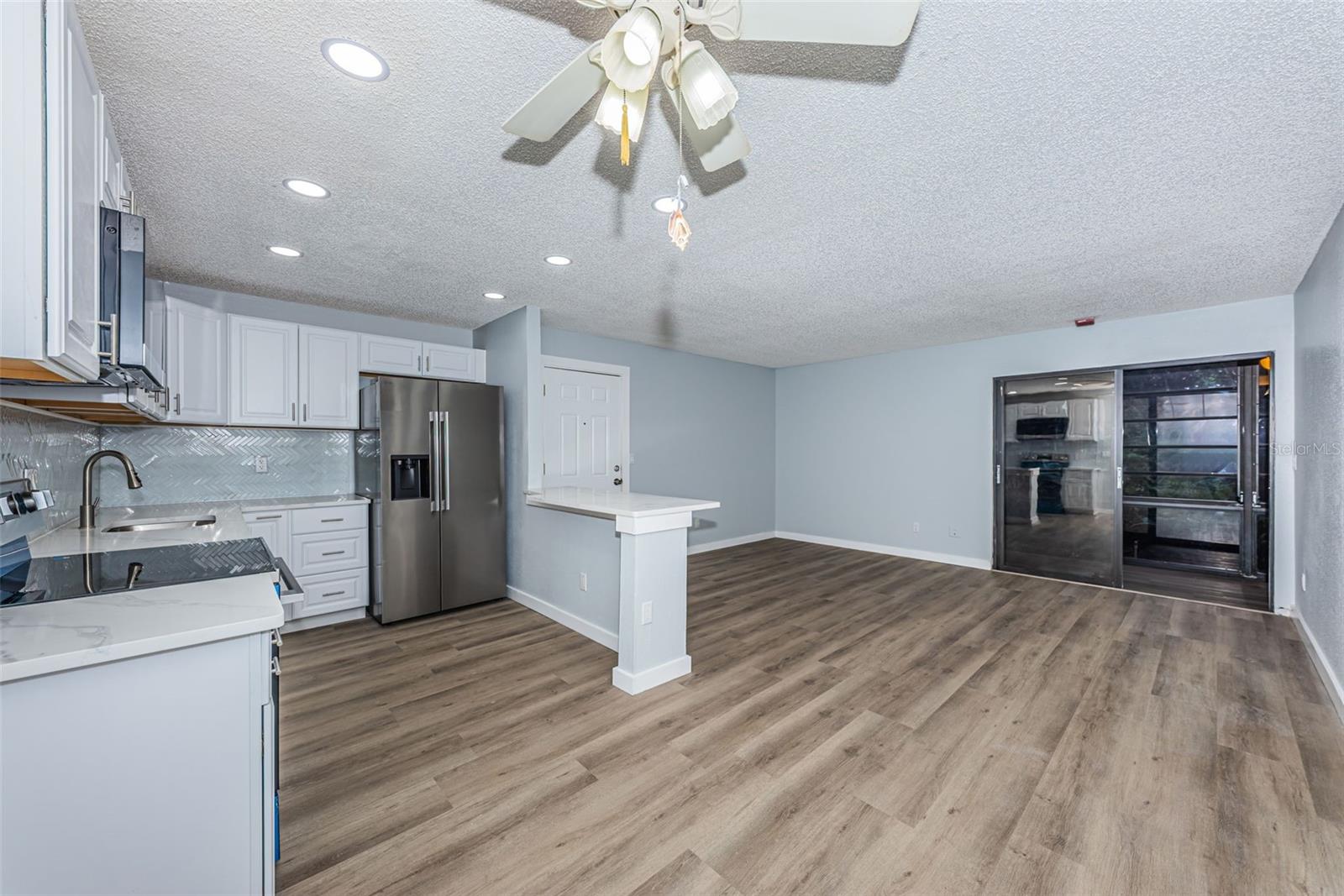3295 FOX CHASE CIR N #107