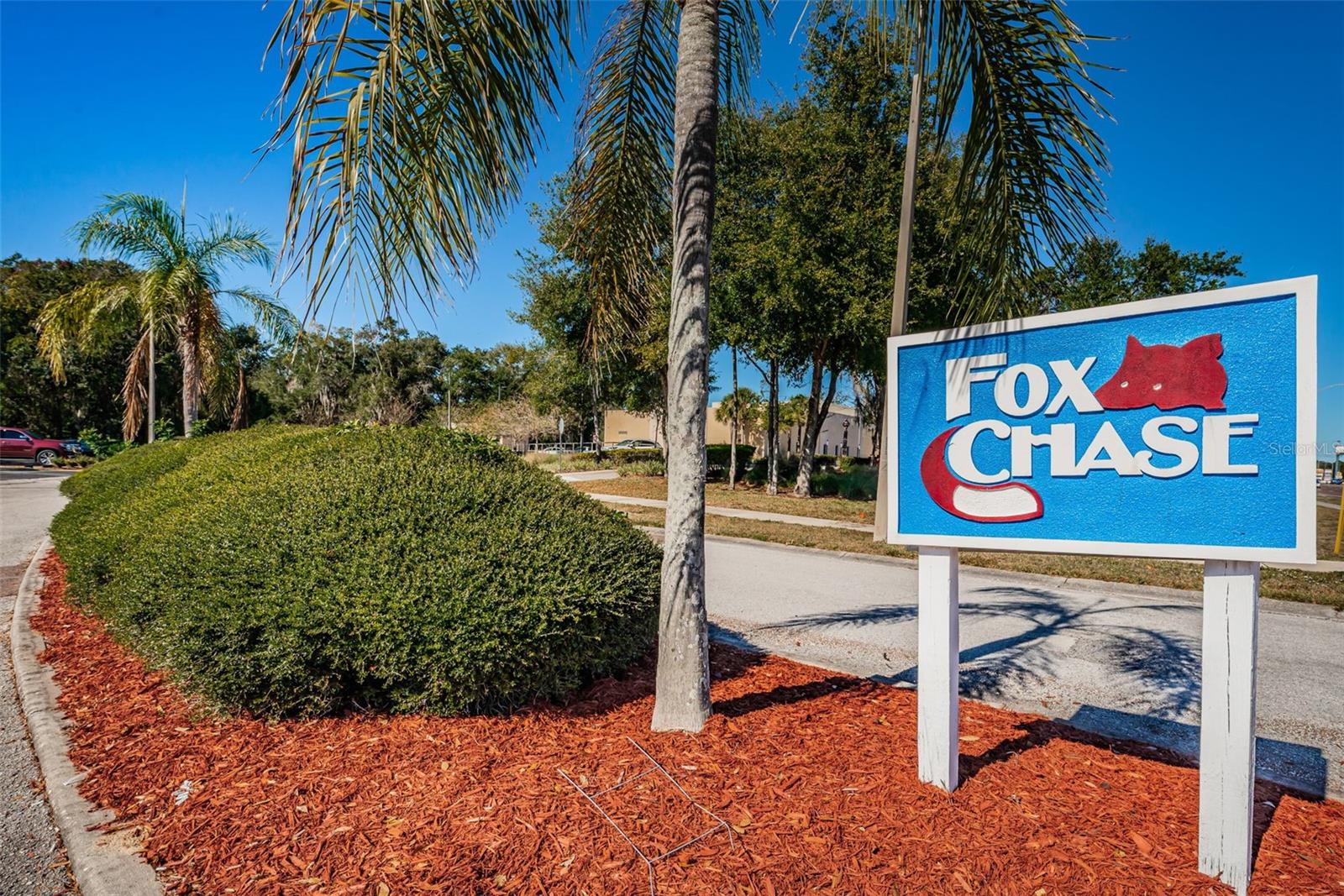 3295 FOX CHASE CIR N #107