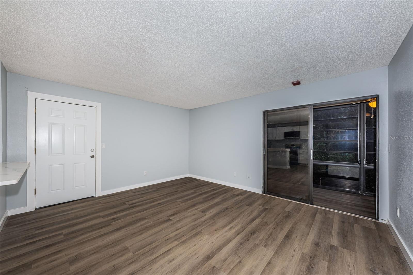 3295 FOX CHASE CIR N #107
