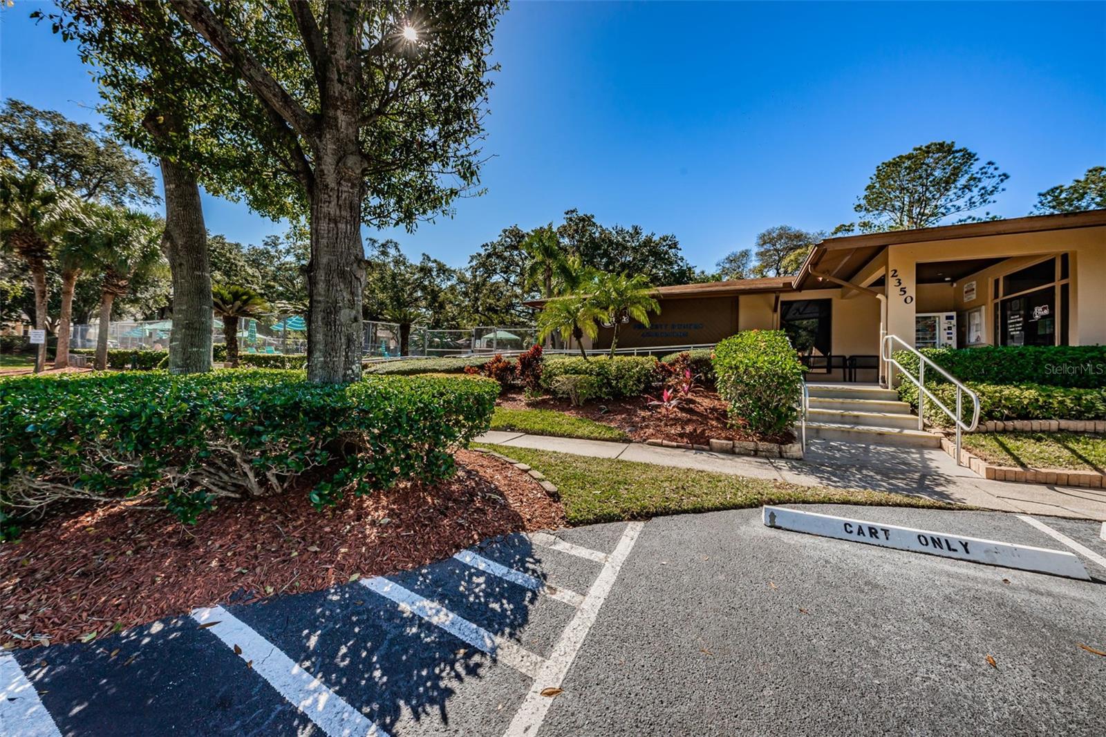 3295 FOX CHASE CIR N #107