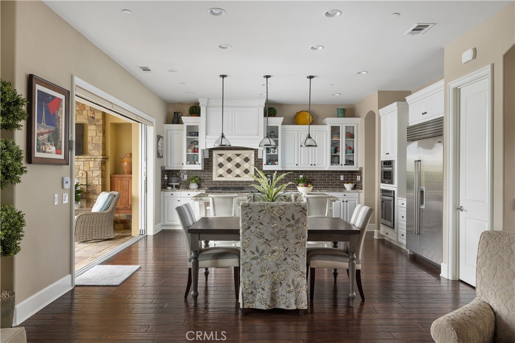 4461 Oceanridge Drive