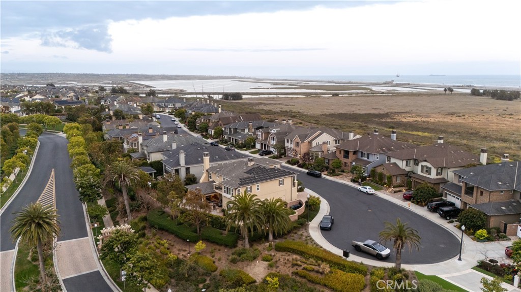 4461 Oceanridge Drive