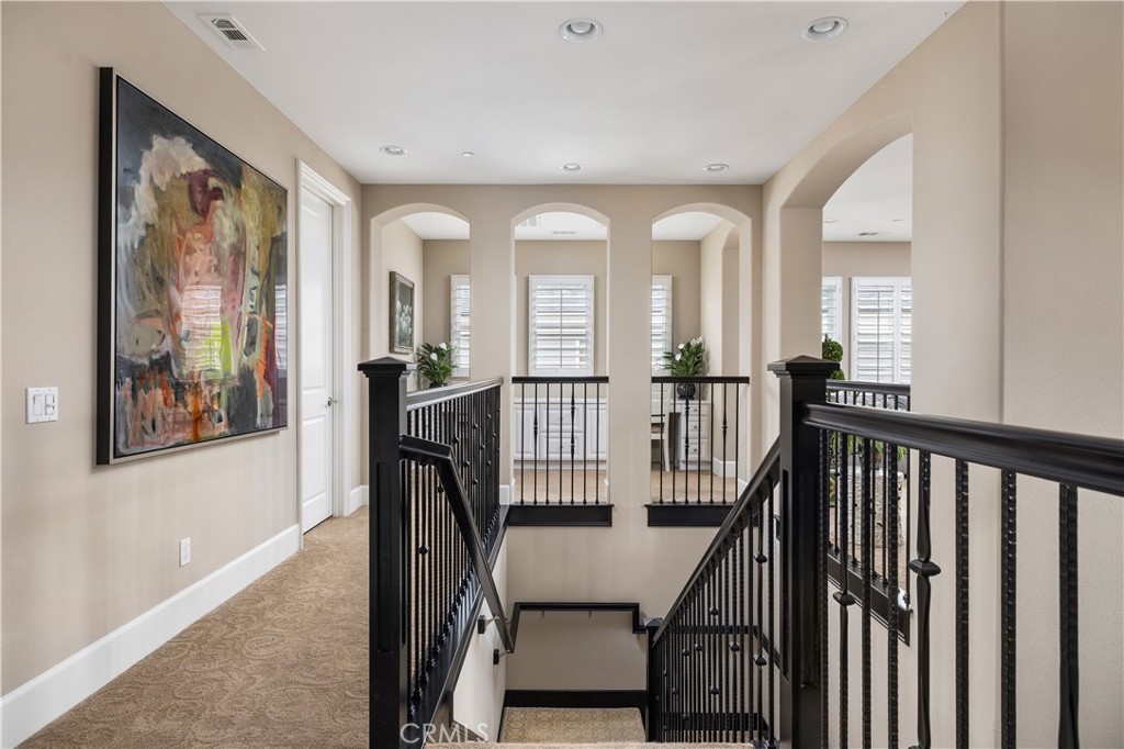4461 Oceanridge Drive