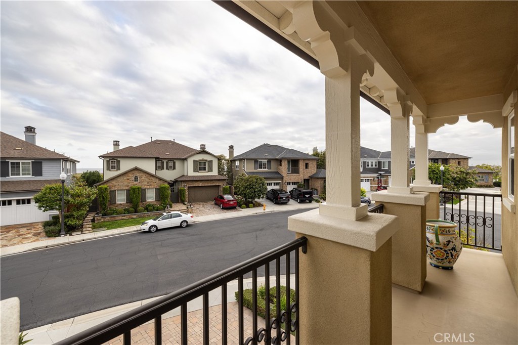 4461 Oceanridge Drive