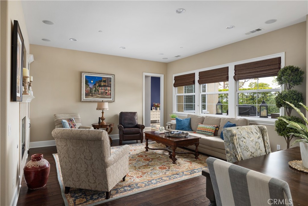 4461 Oceanridge Drive