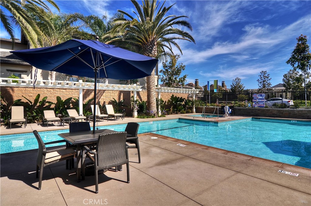 4461 Oceanridge Drive