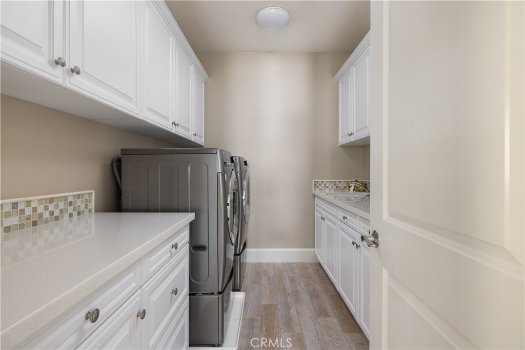 4461 Oceanridge Drive