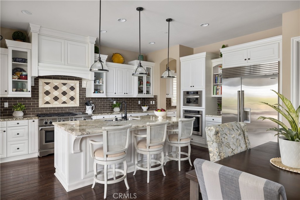 4461 Oceanridge Drive