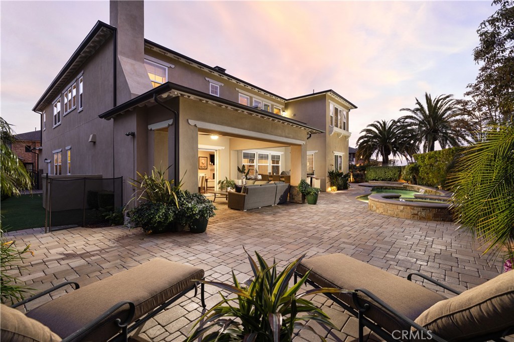 4461 Oceanridge Drive