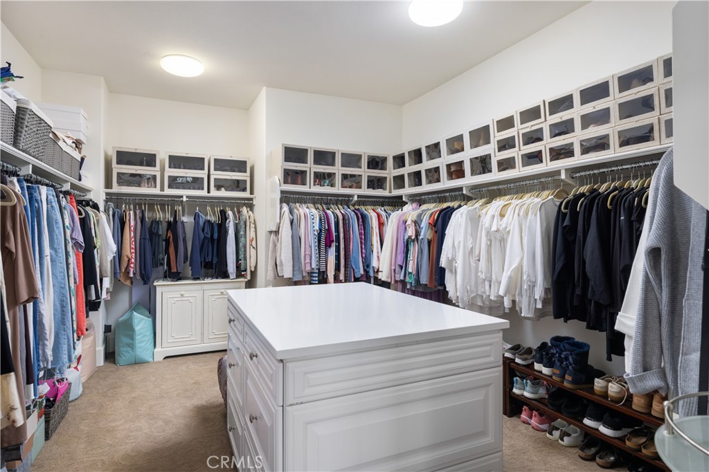 4461 Oceanridge Drive