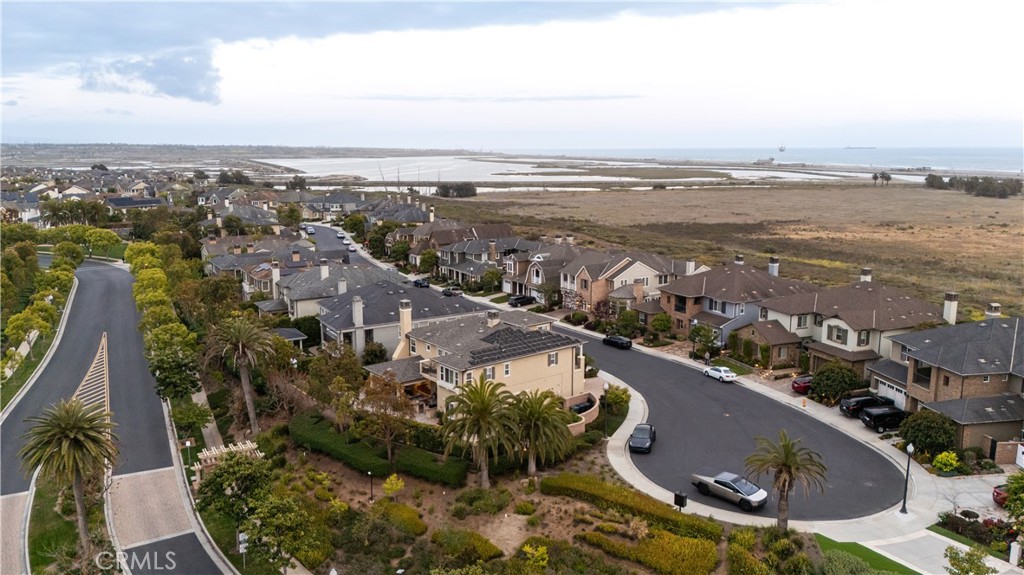 4461 Oceanridge Drive