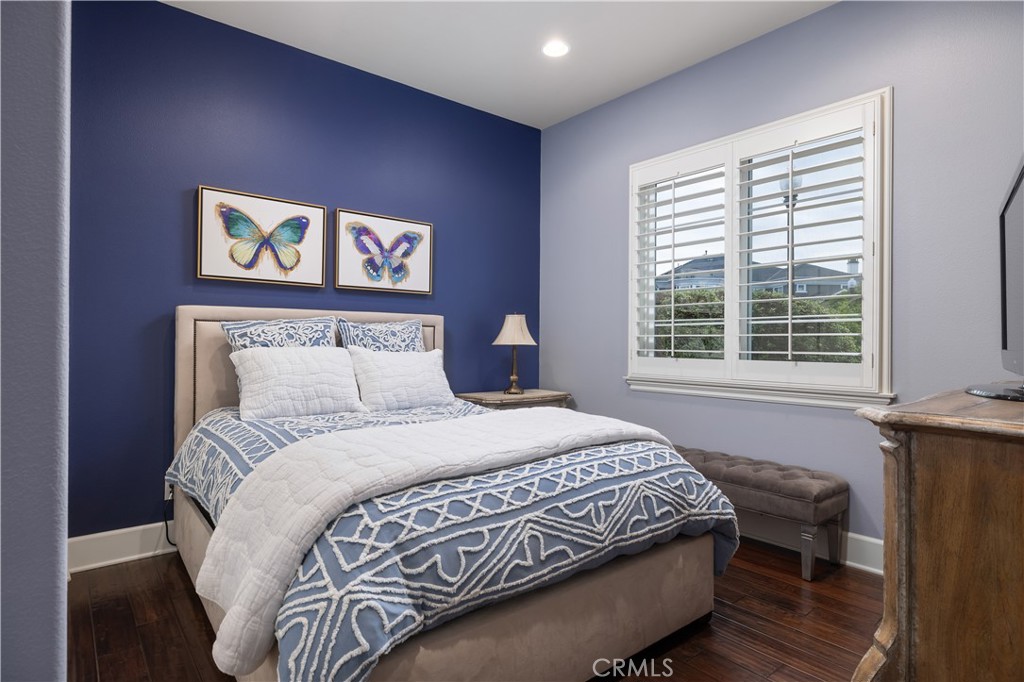 4461 Oceanridge Drive