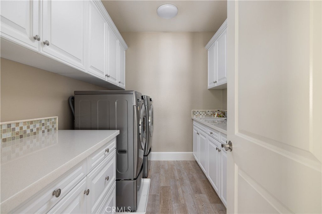 4461 Oceanridge Drive