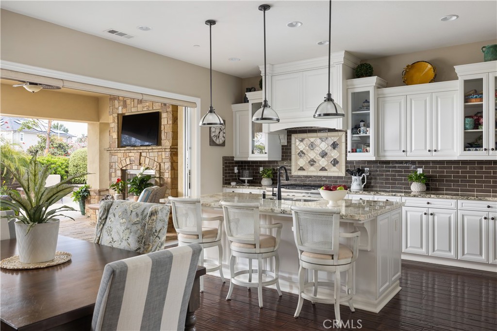 4461 Oceanridge Drive