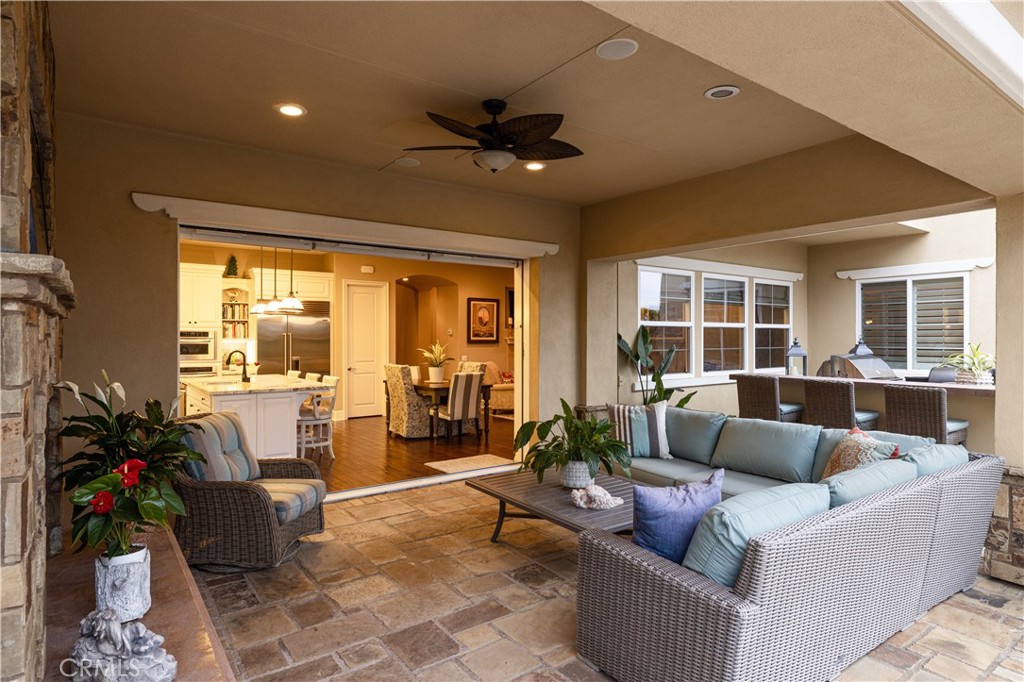 4461 Oceanridge Drive