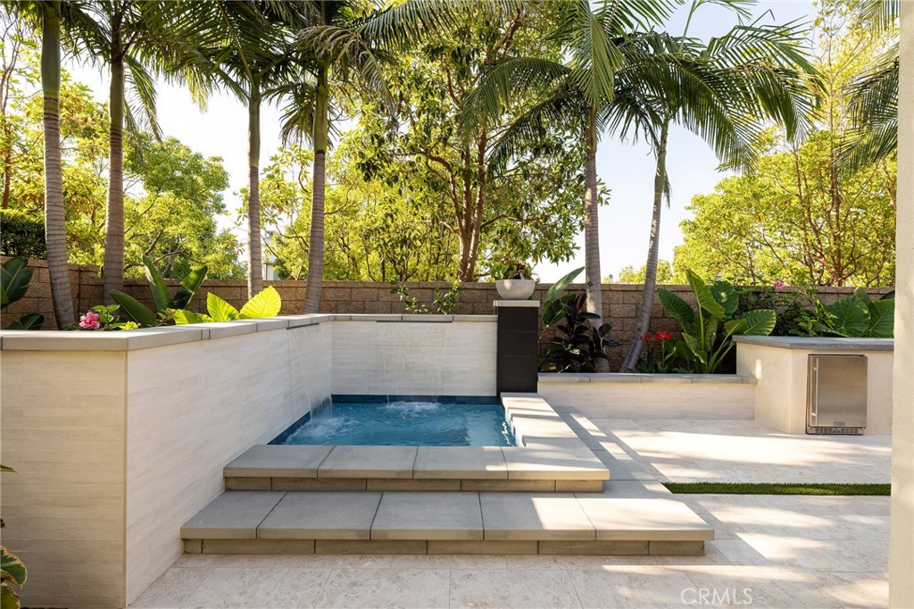 4901 Orleans Drive