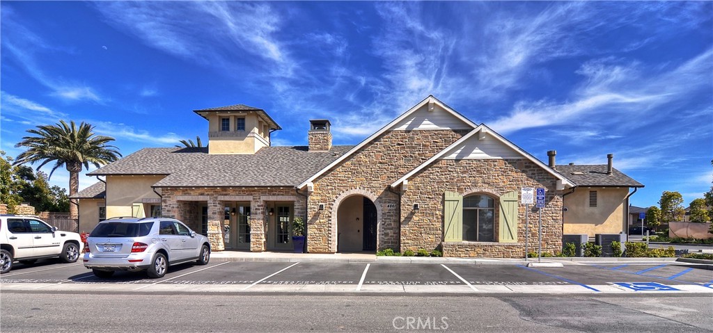 4901 Orleans Drive