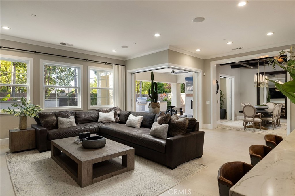 4901 Orleans Drive