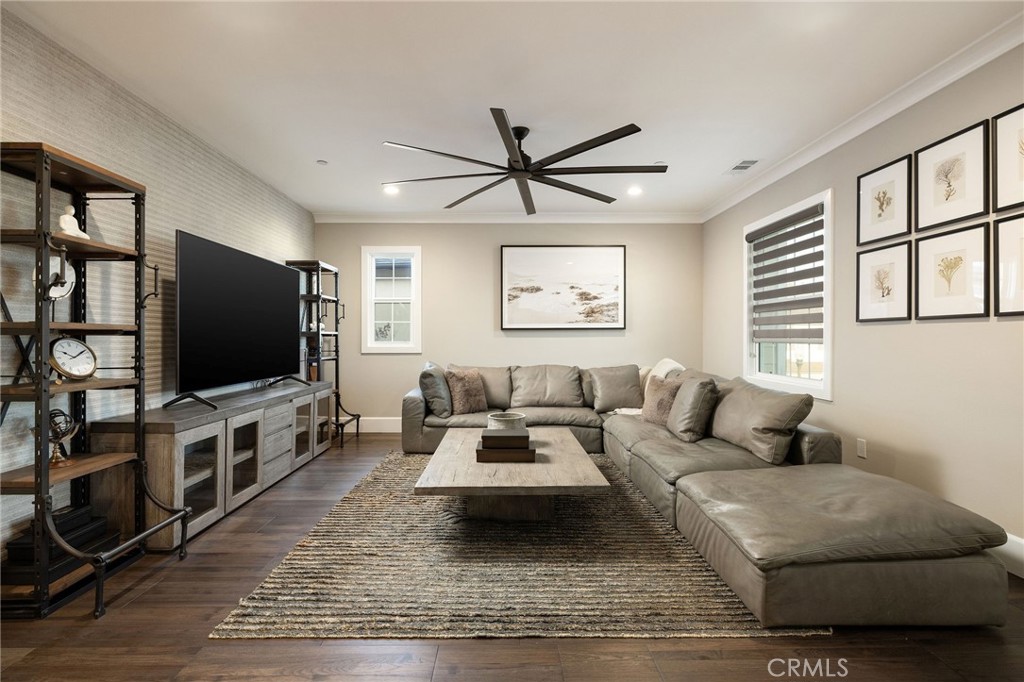 4901 Orleans Drive