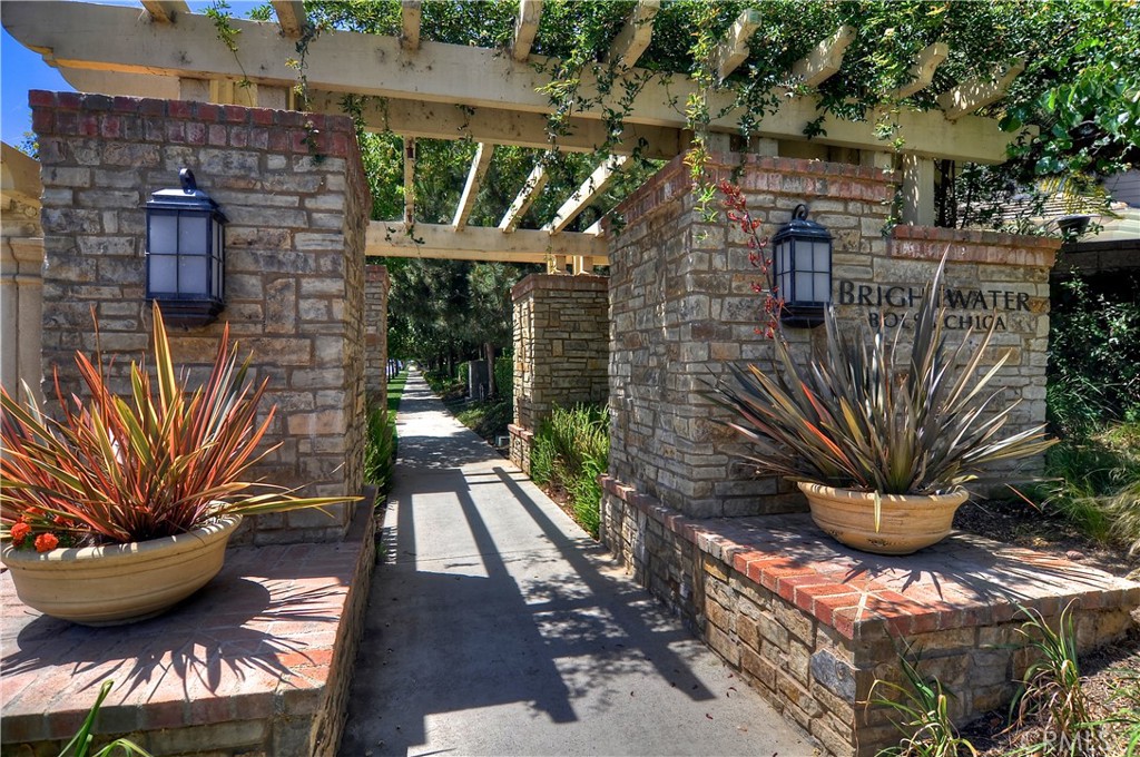 4901 Orleans Drive