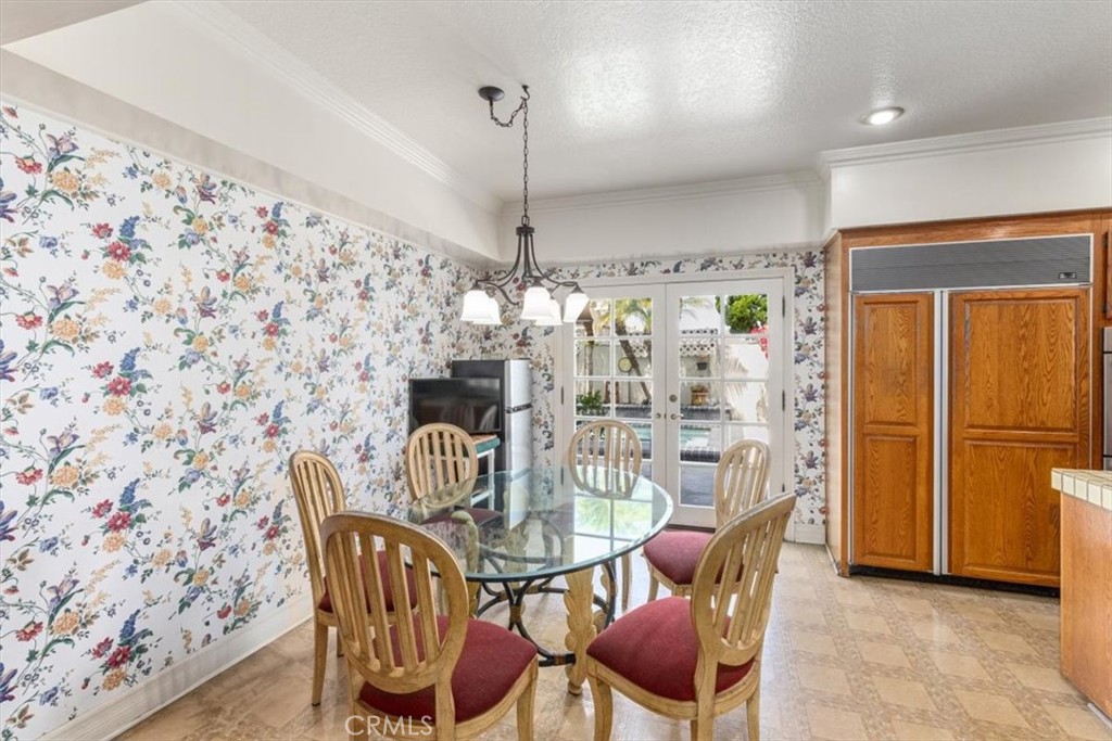 17182 Hillside Circle