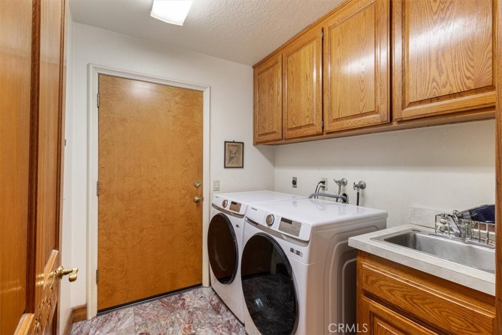 17182 Hillside Circle