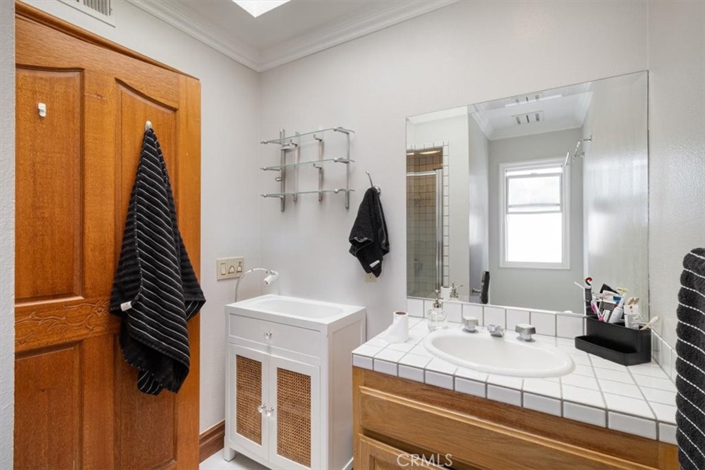 17182 Hillside Circle