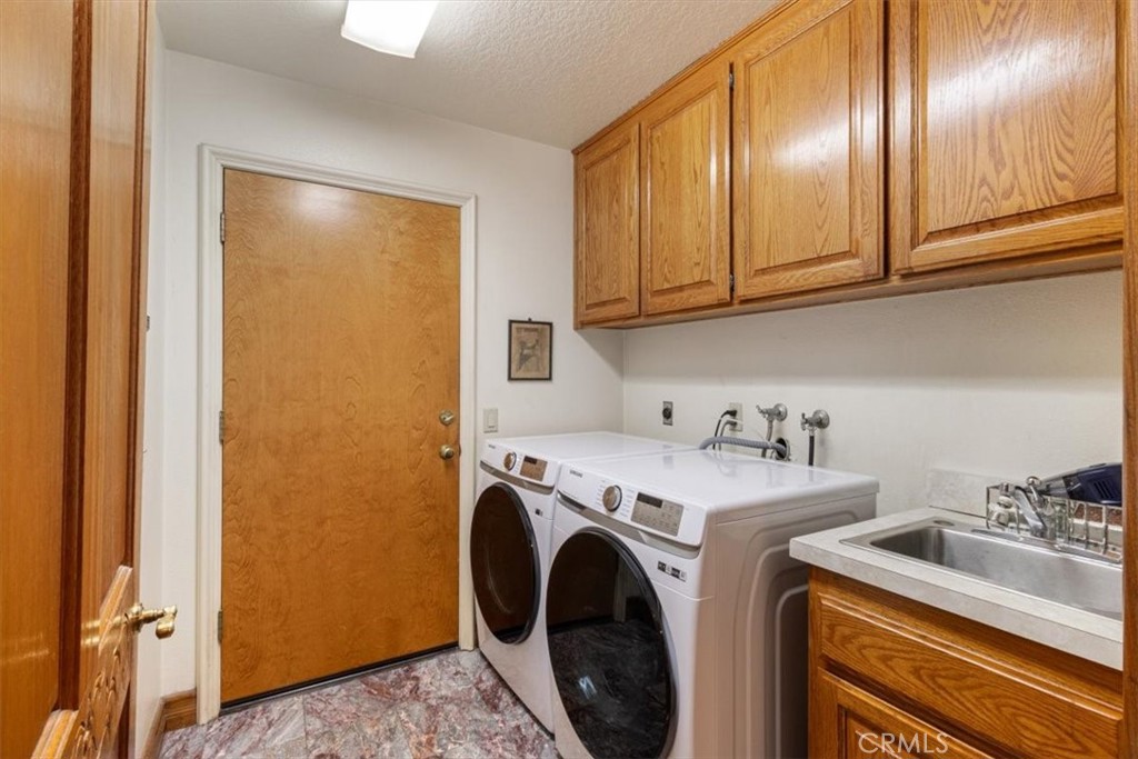 17182 Hillside Circle