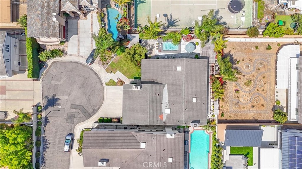 17182 Hillside Circle