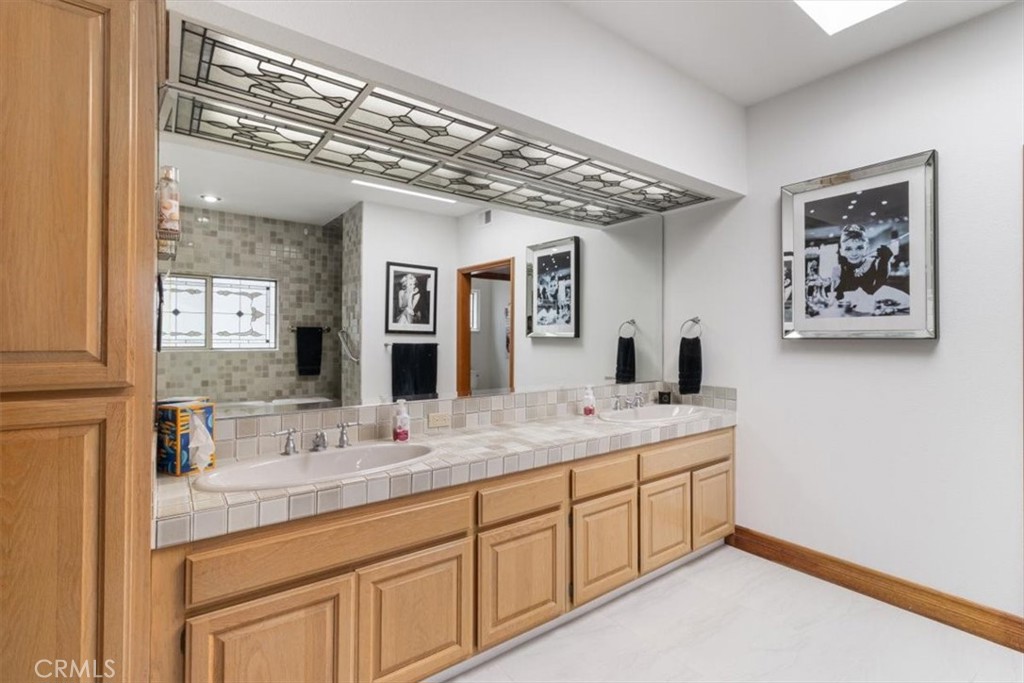 17182 Hillside Circle