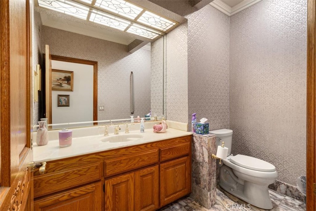 17182 Hillside Circle