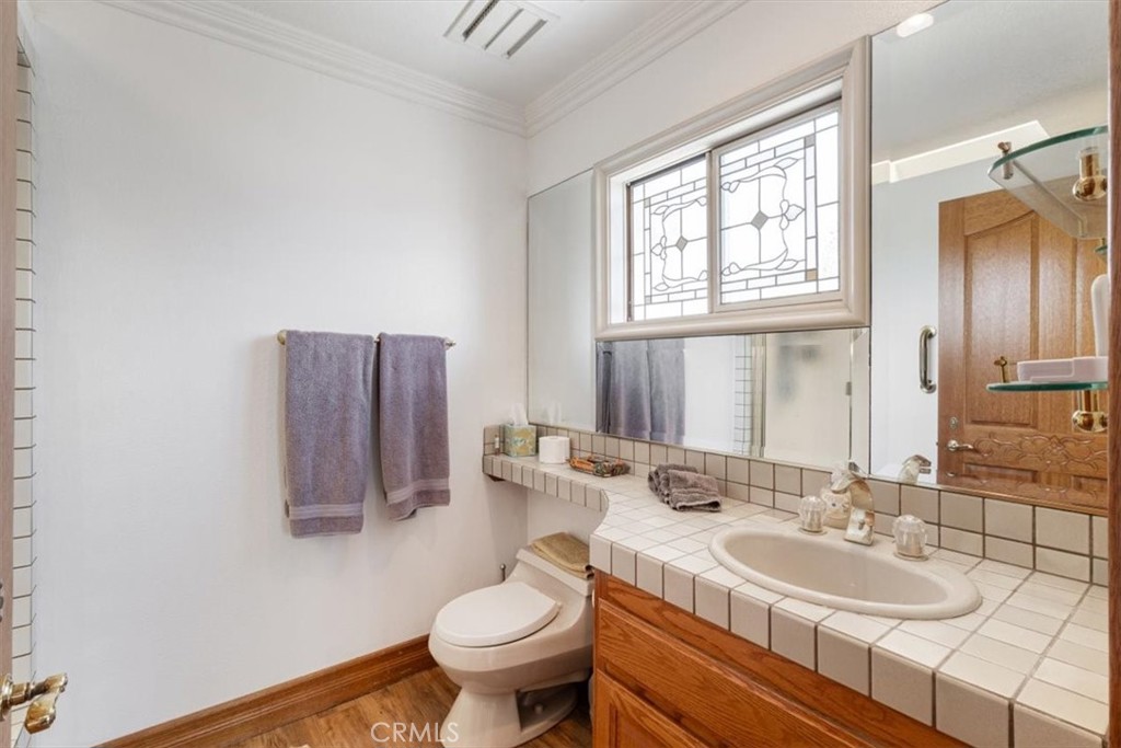 17182 Hillside Circle