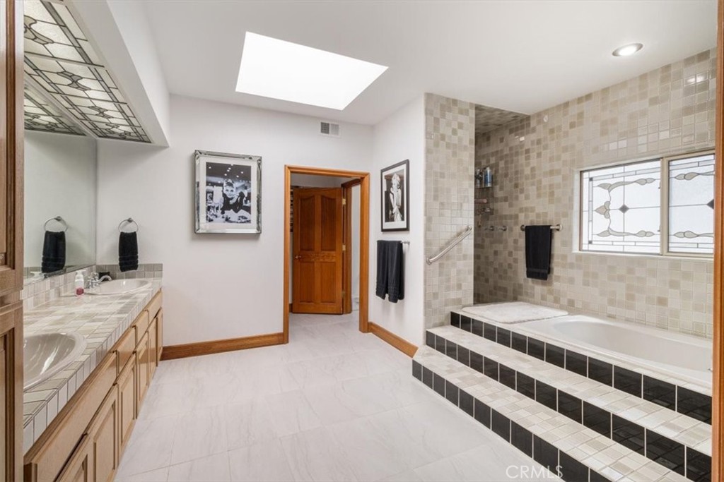 17182 Hillside Circle