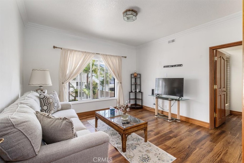 17182 Hillside Circle