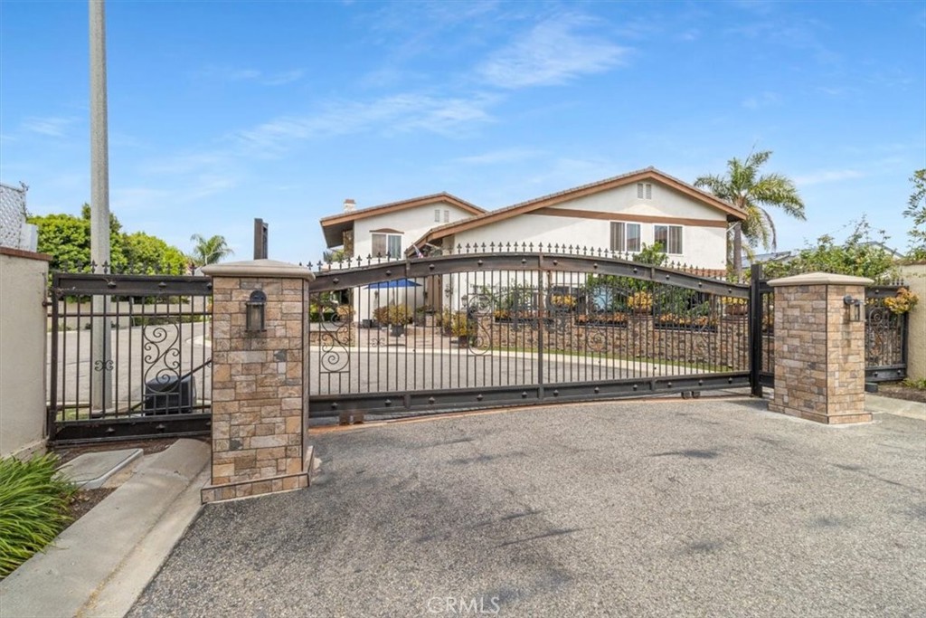 17182 Hillside Circle