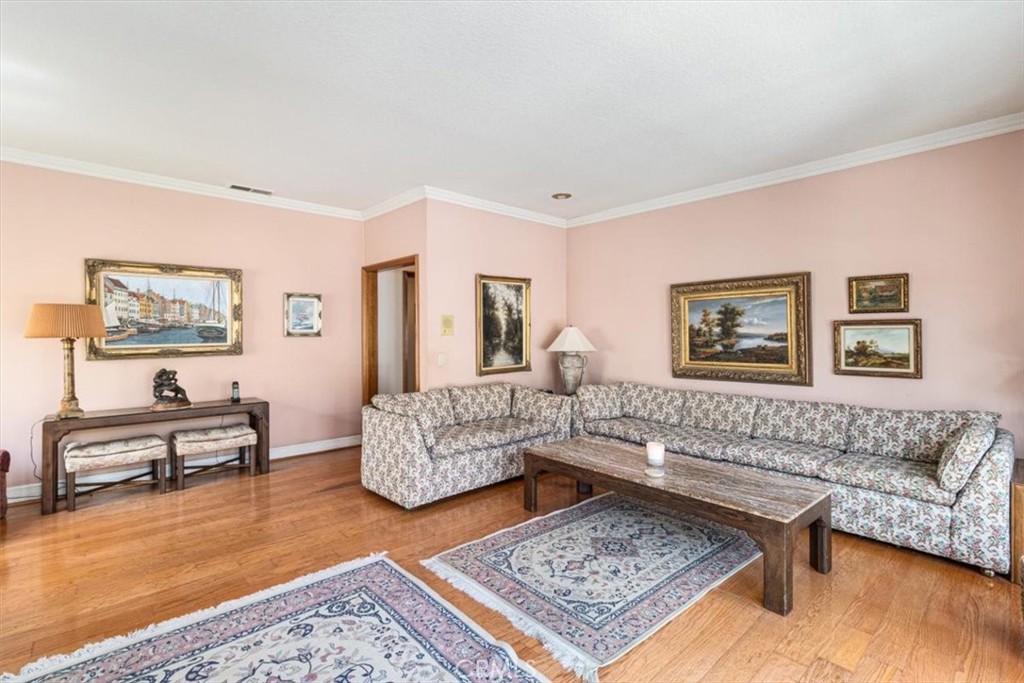17182 Hillside Circle