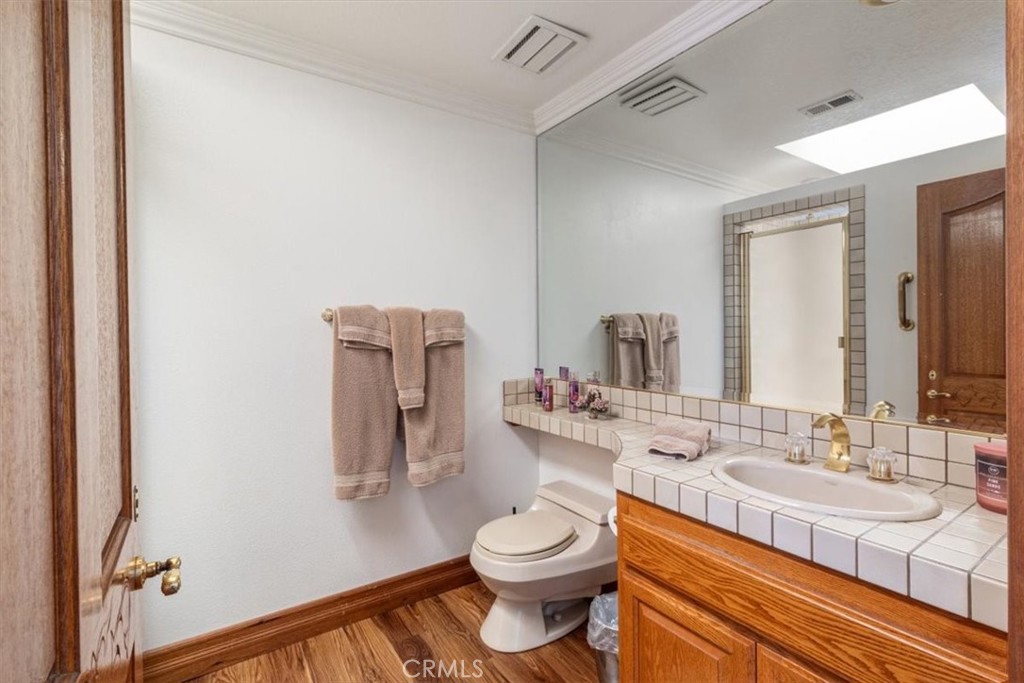 17182 Hillside Circle