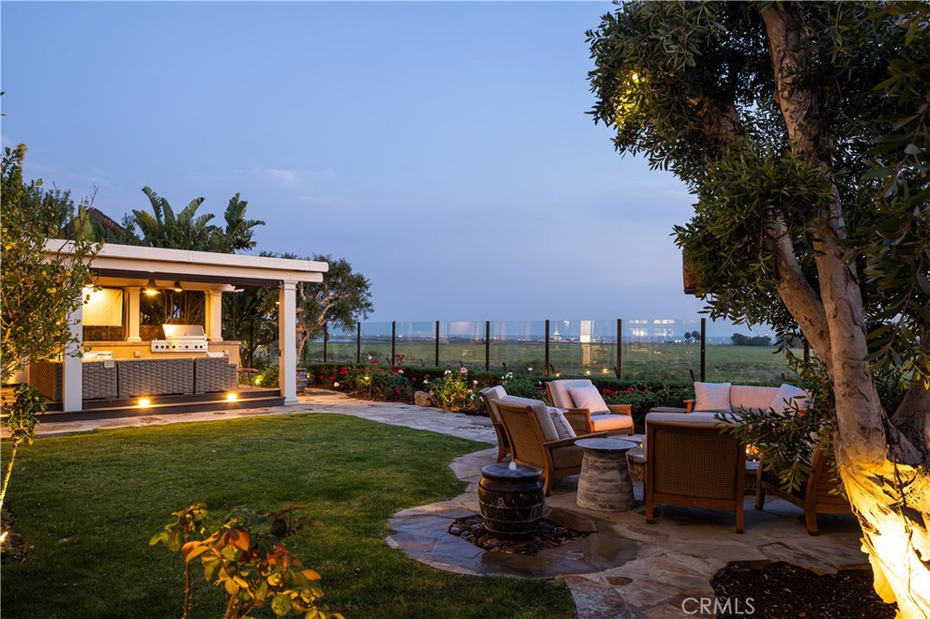 4492 Oceanridge Drive