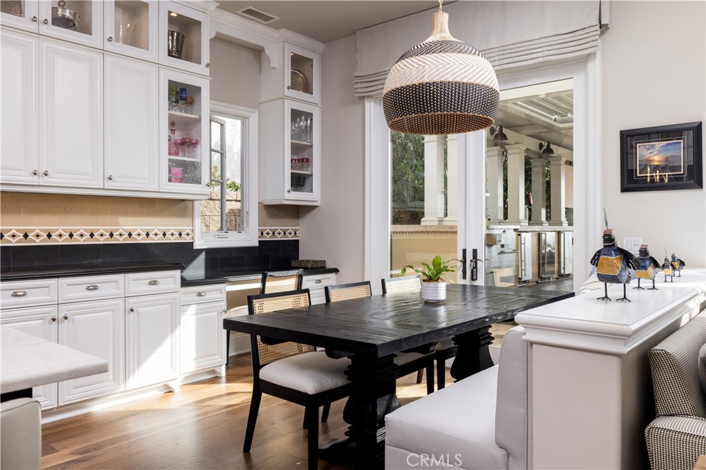 4492 Oceanridge Drive