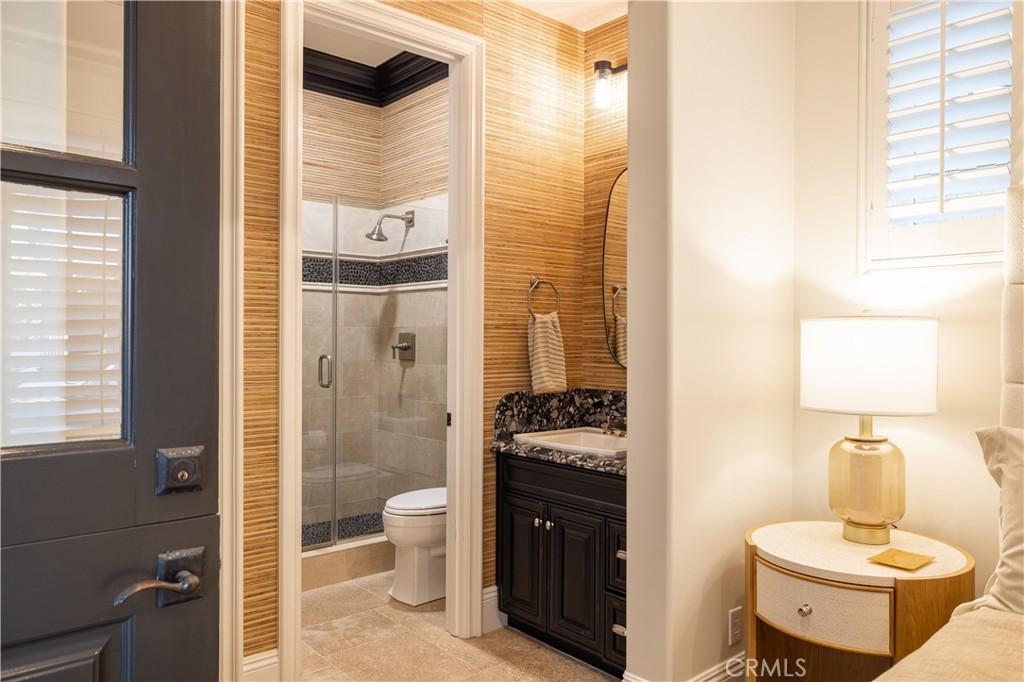 4492 Oceanridge Drive