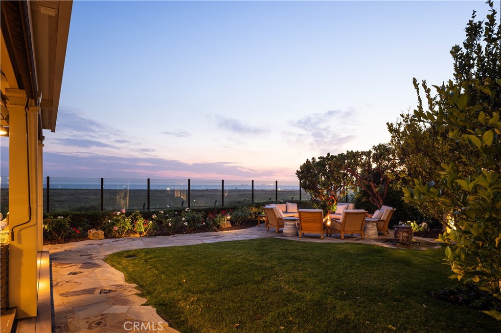 4492 Oceanridge Drive