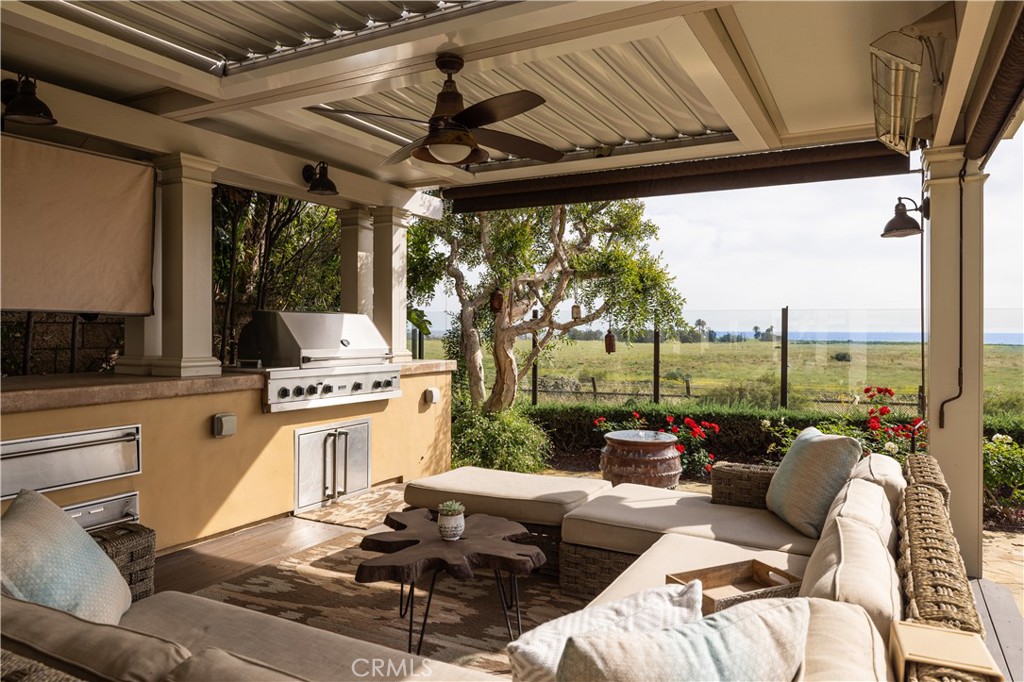 4492 Oceanridge Drive