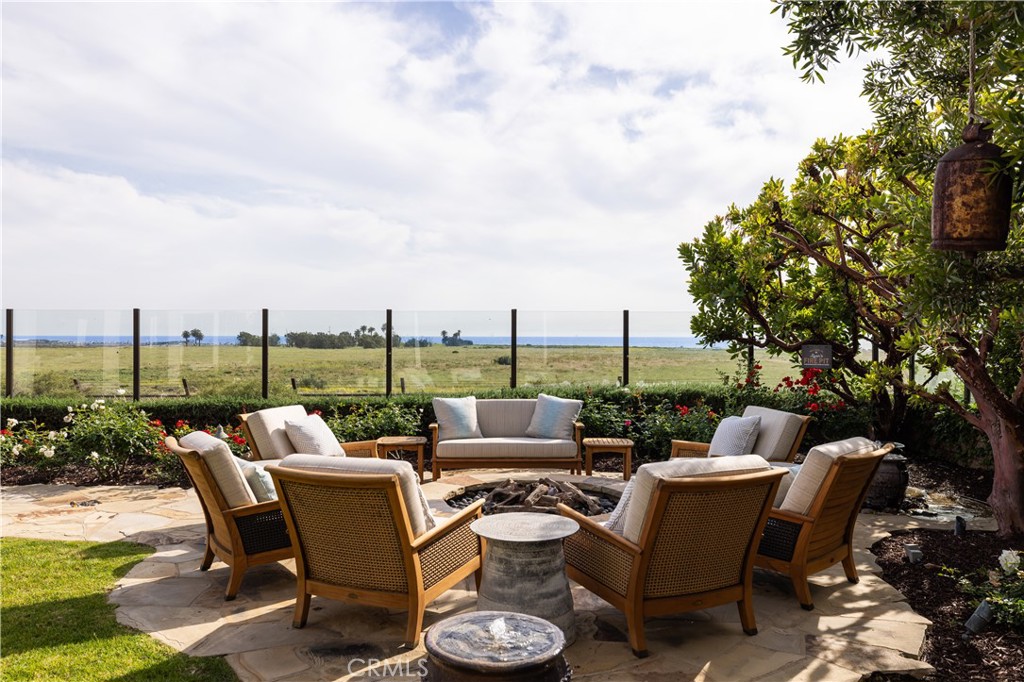 4492 Oceanridge Drive