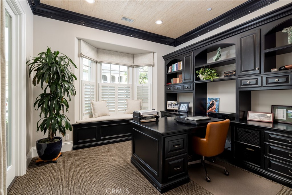 4492 Oceanridge Drive