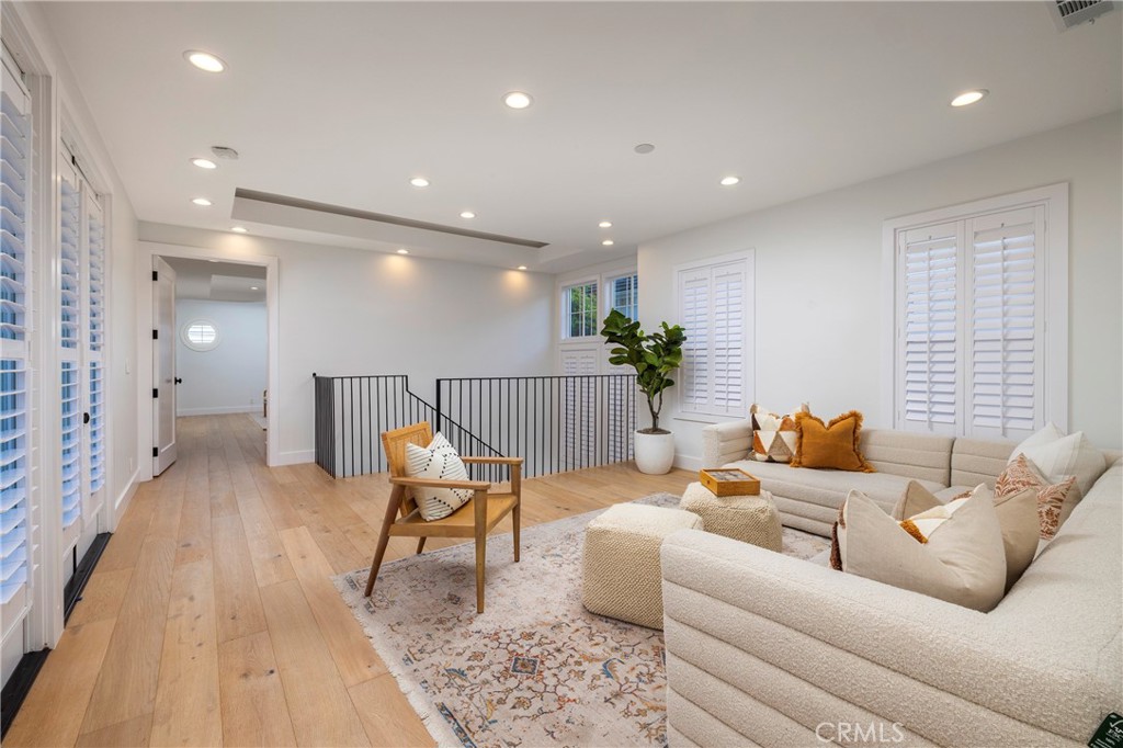 4965 Shelburne Drive