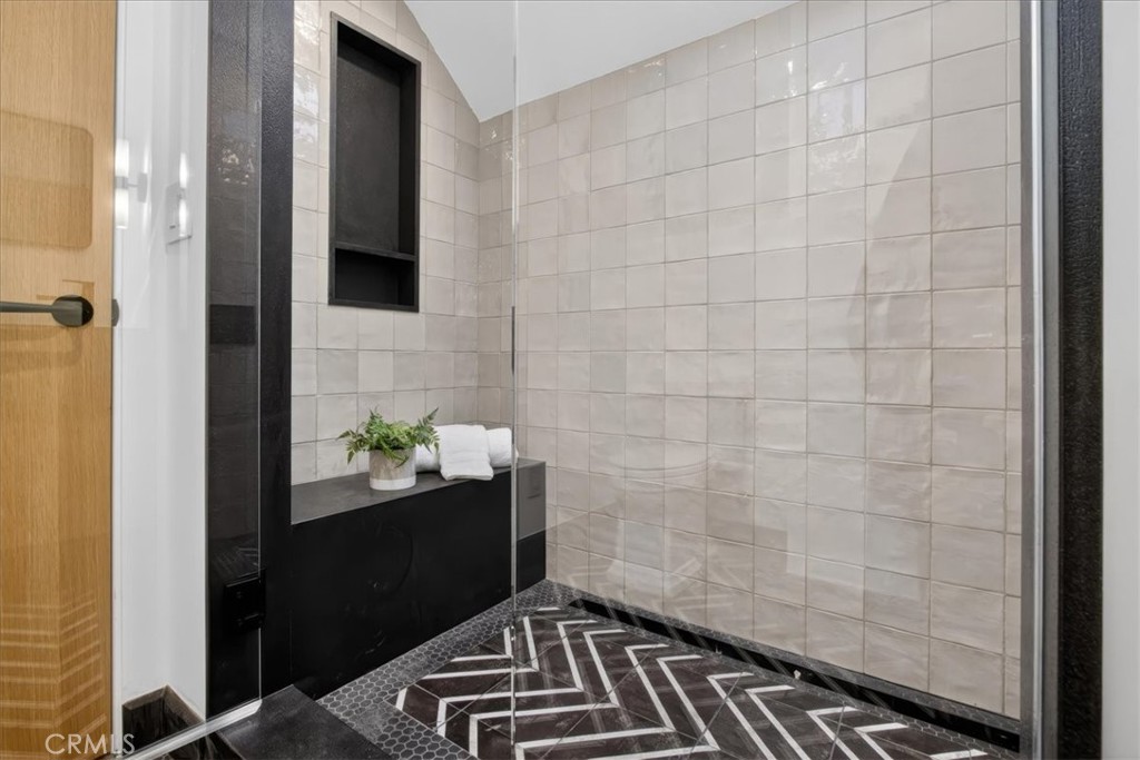 3342 Venture Drive